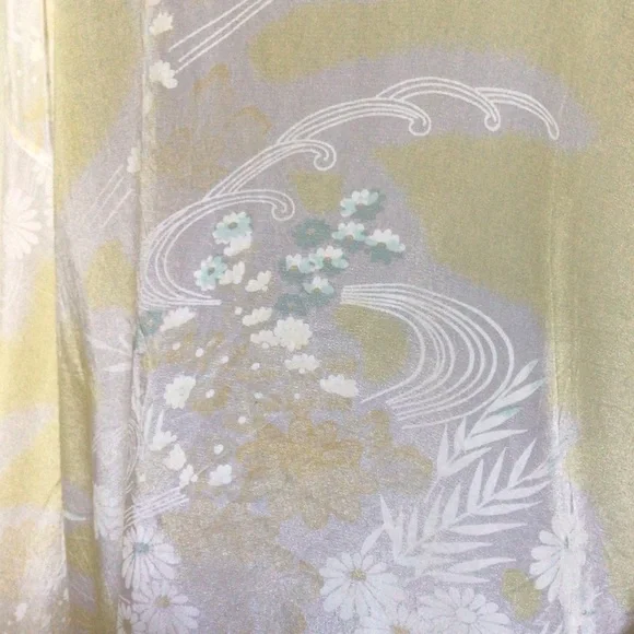 Kimono, pale yellow/white, Medium/Large - Picture 4 of 9